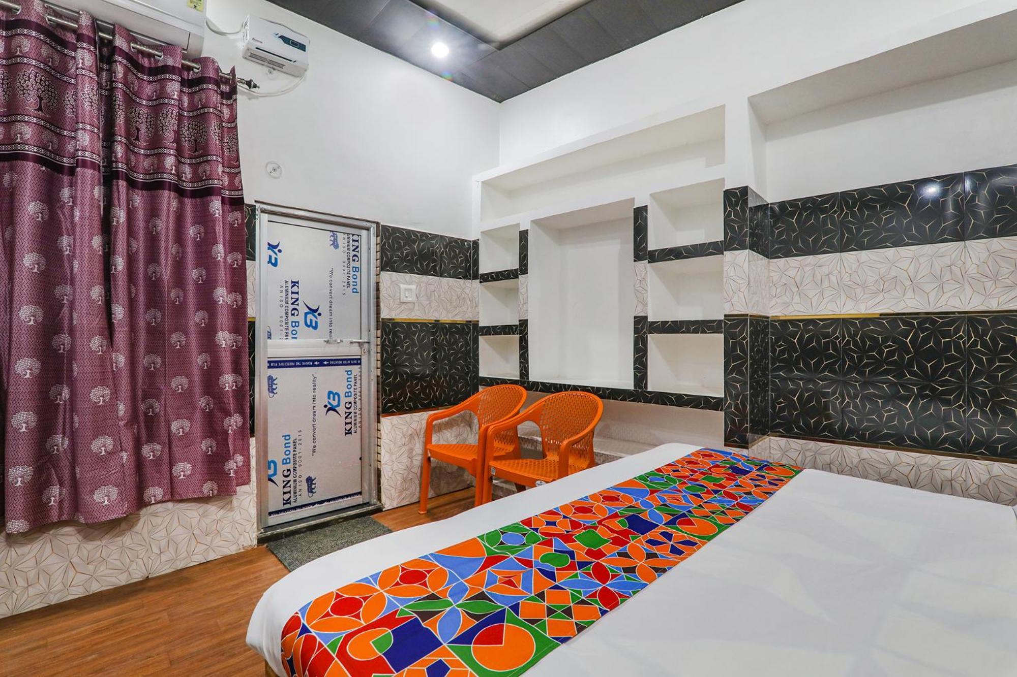 Fabexpress Milan Palace Ayodhya Esterno foto